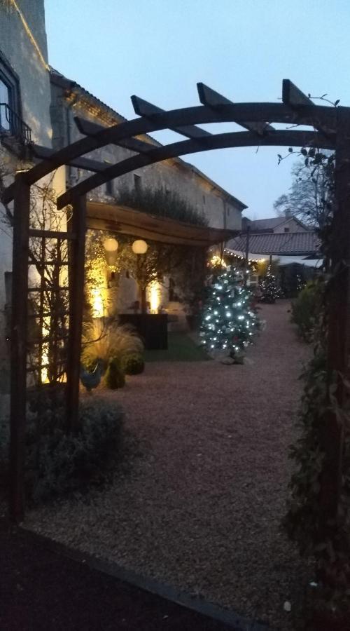 Auvergnat'Home Chaptuzat Bagian luar foto