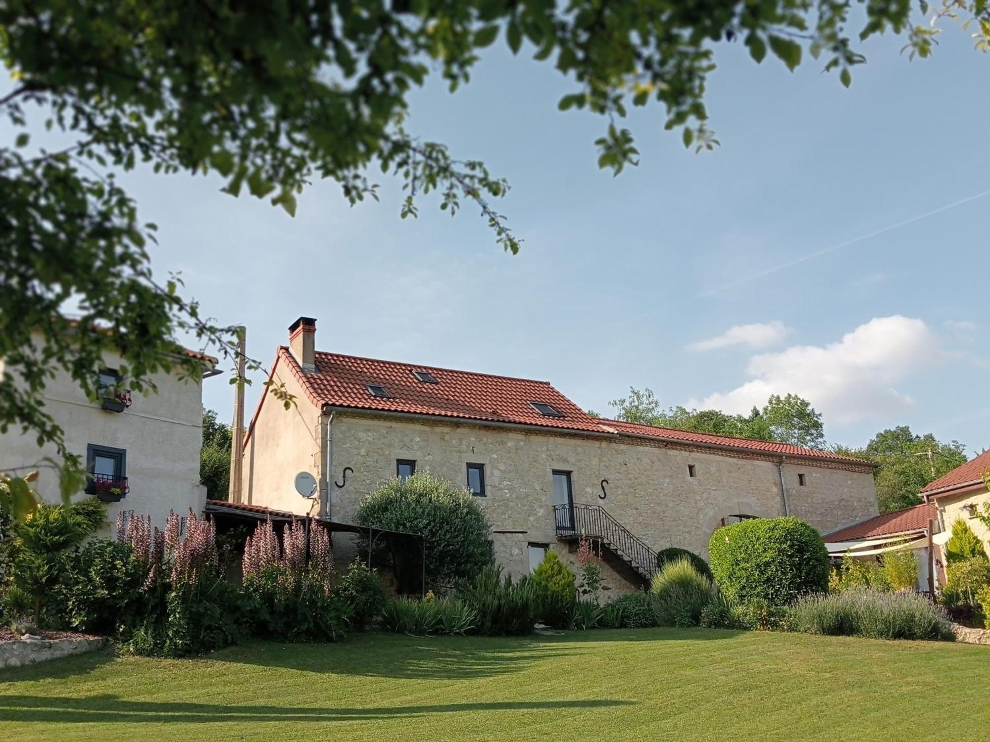 Auvergnat'Home Chaptuzat Bagian luar foto